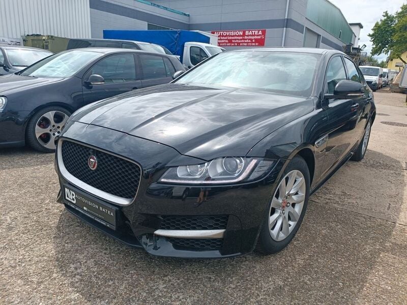 Schwarz Gebraucht 2019 Jaguar XF R-Sport Limousine | 12.200 € (Superpreis) - Bild 1/4