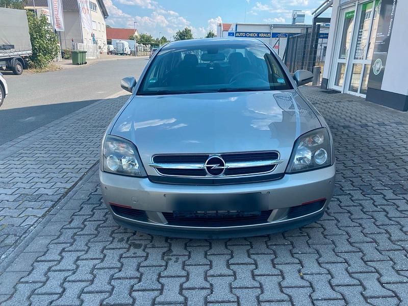 Grau Gebraucht 2002 Opel Vectra Limousine | 1.690 € (Teuer) - Bild 1/4
