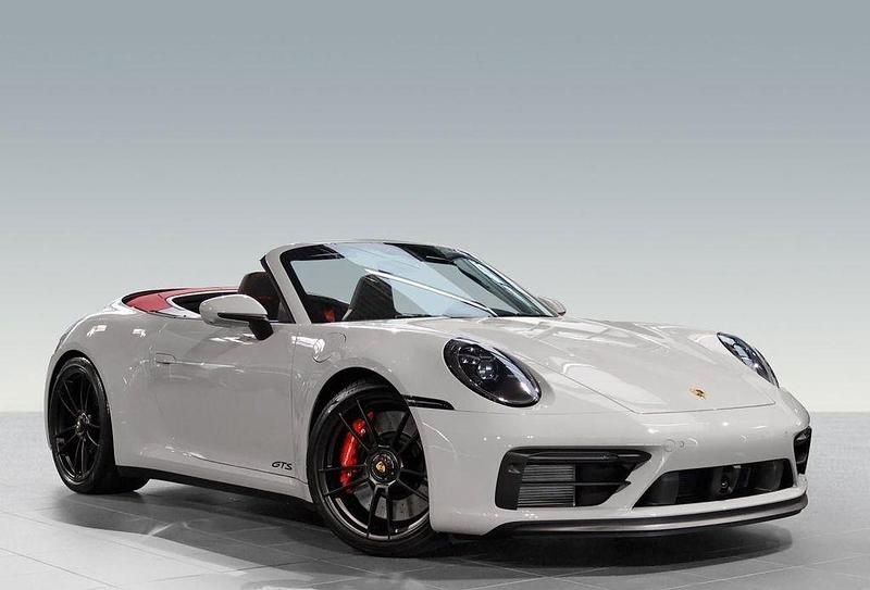 Grau Gebraucht 2024 Porsche 911 Carrera GTS Cabrio | 169.575 € (Fairer Preis) - Bild 1/4