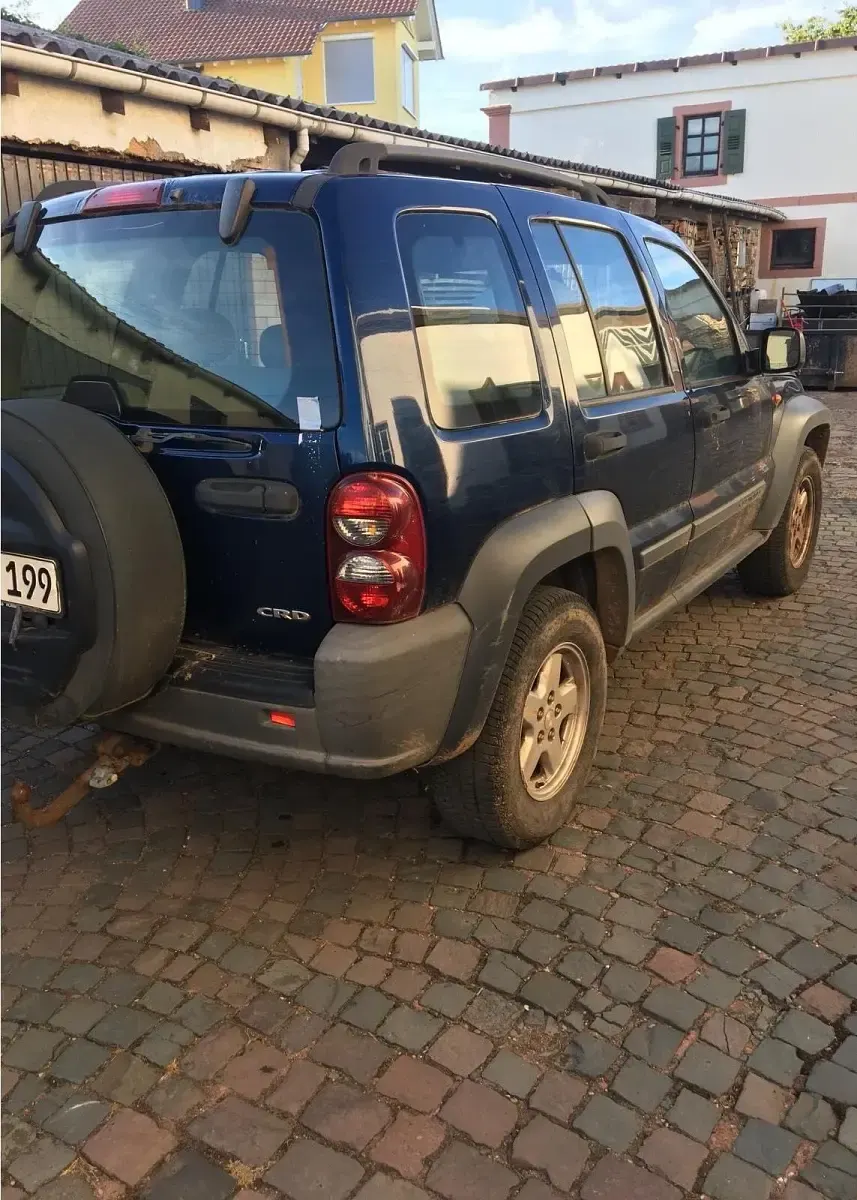 Gebraucht Jeep Cherokee 163 PS (119 kW) 2006 Blau SUV