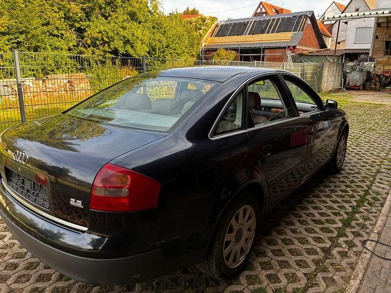 Gebraucht Audi A6 193 PS (141 kW) 1997 Blau Limousine