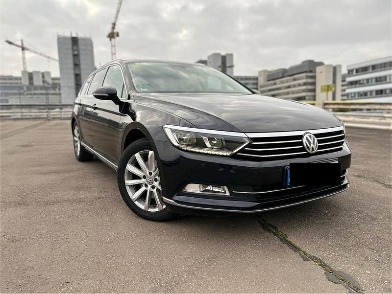 Schwarz Gebraucht 2015 VW Passat Highline Kombi | 12.900 € (Fairer Preis) - Bild 1/4