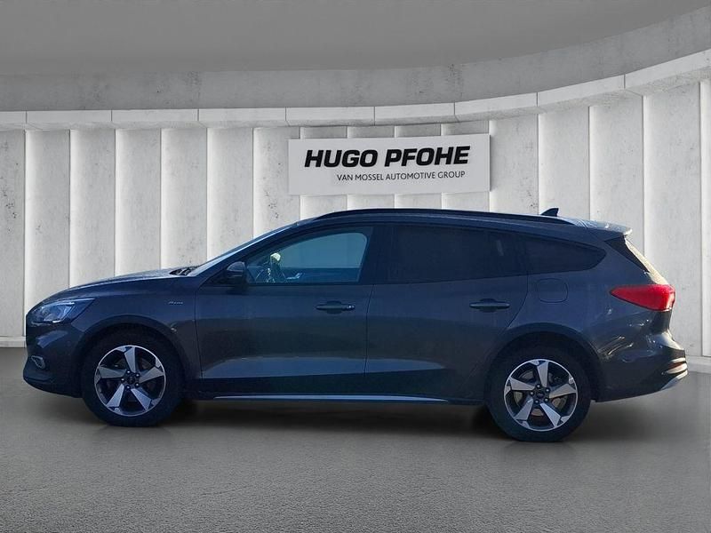 Używany Ford Focus Active 125 KM (91 kW) 2022 Szary Sedan/Limuzyna