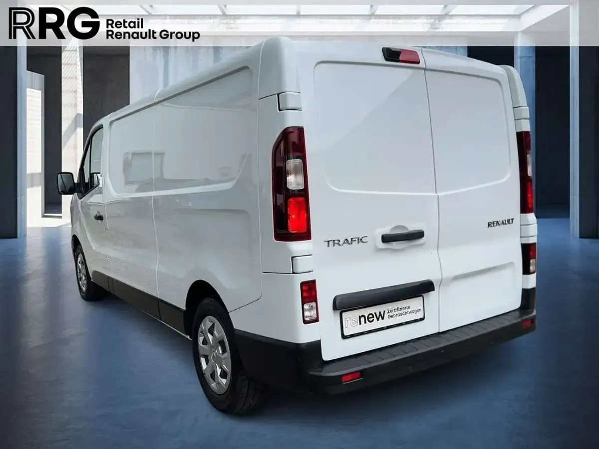 Gebraucht Renault Trafic 150 PS (110 kW) 2023 Weiss Van / Kleinbus