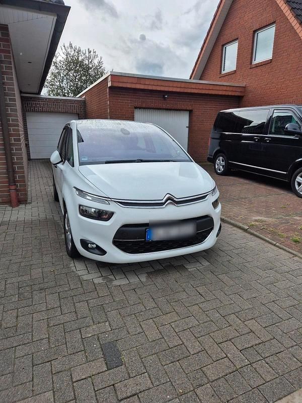Weiß Gebraucht 2015 Citroën C4 Van / Kleinbus | 4.000 € - Bild 1/4
