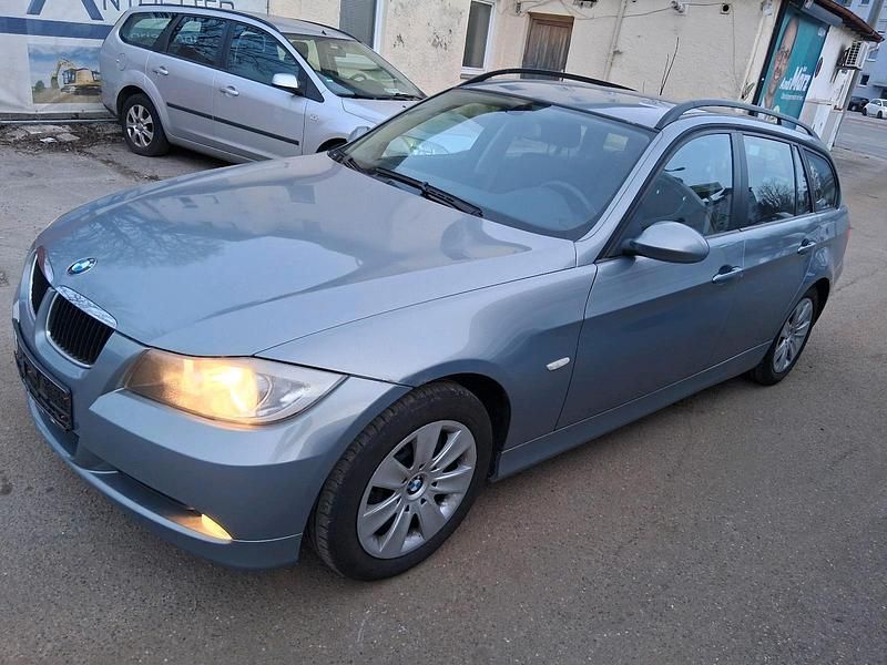 Gebraucht BMW 320 150 PS (110 kW) 2006 Grau Kombi