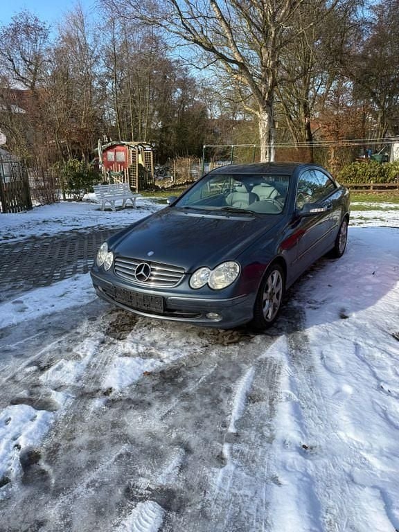 Gebraucht Mercedes CLK240 Elegance 170 PS (125 kW) 2004 Blau Coupé