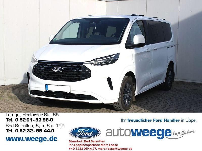Gebraucht Ford Tourneo Titanium 170 PS (125 kW) 2024 Weiß Van / Kleinbus