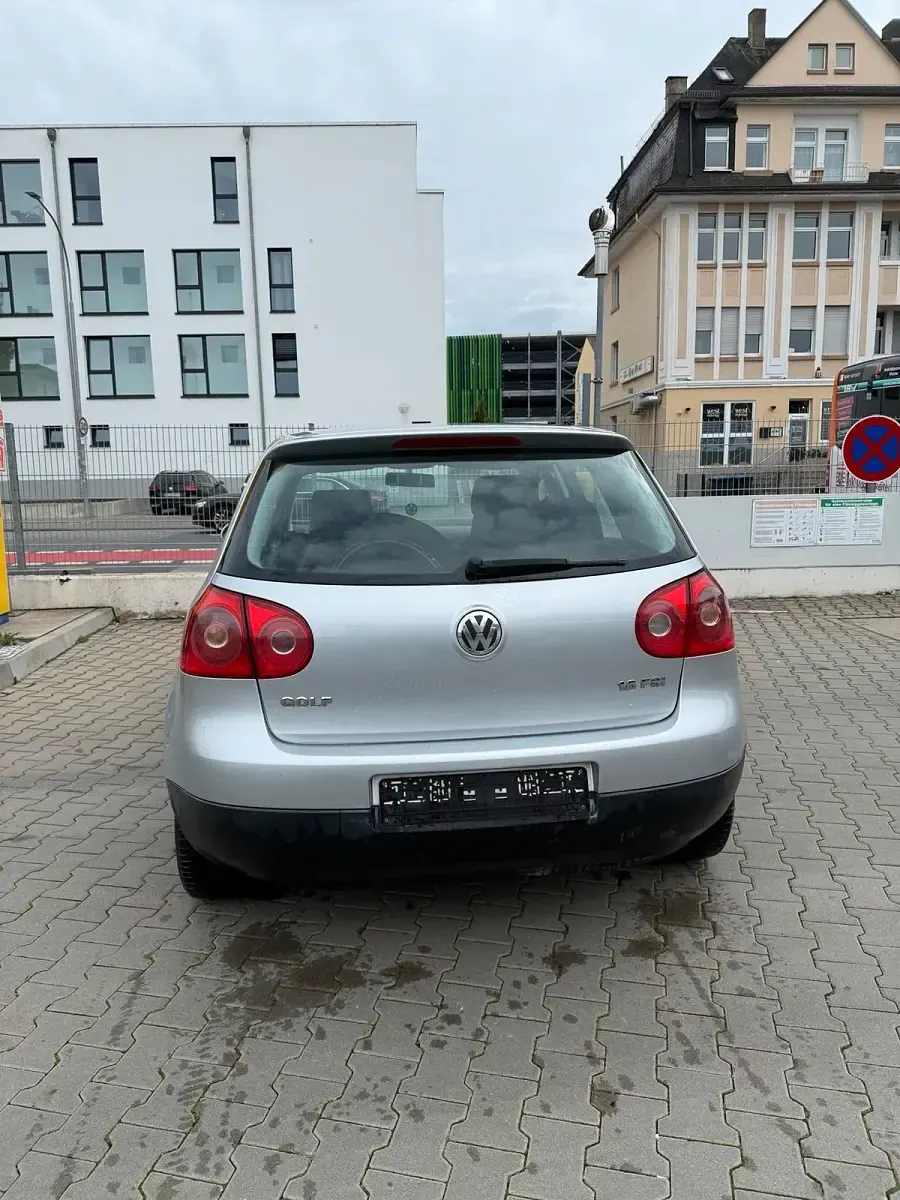Gebraucht VW Golf IV 116 PS (85 kW) 2004 Silber Kleinwagen
