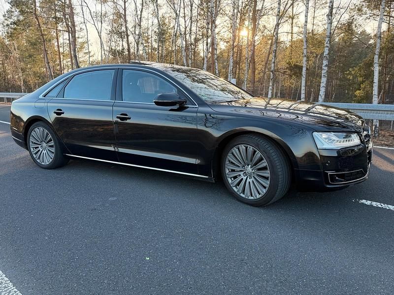 Gebraucht Audi A8L 256 PS (188 kW) 2014 Schwarz Limousine