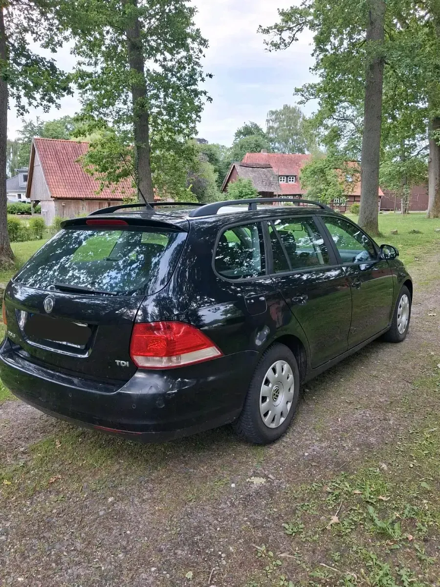 Gebraucht VW Golf VI 105 PS (77 kW) 2008 Schwarz Kleinwagen