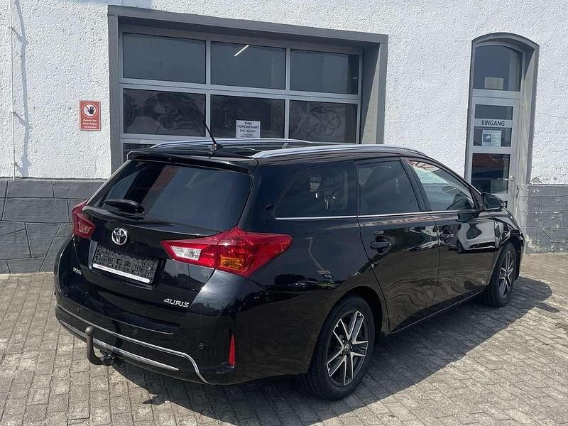 Gebraucht Toyota Auris Edition 124 PS (91 kW) 2014 Schwarz Kombi