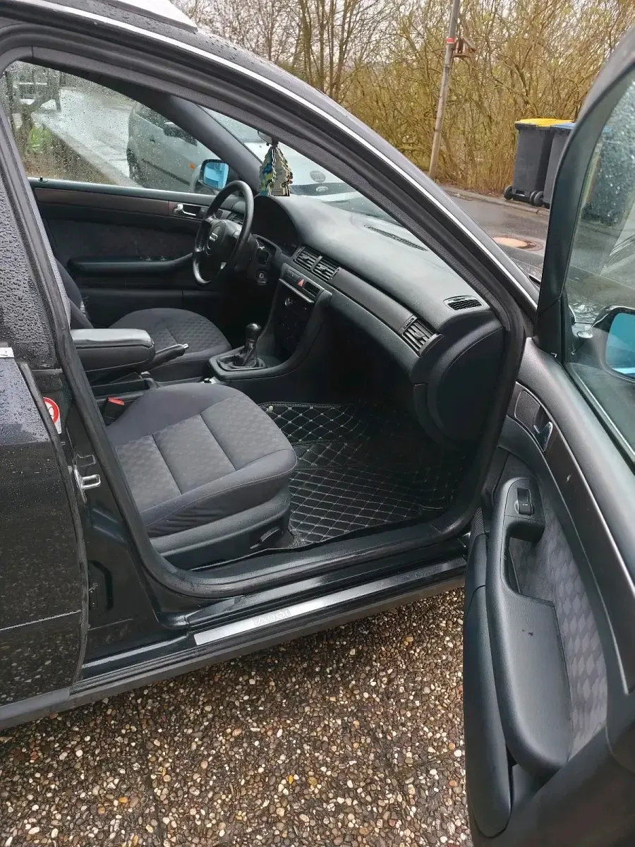 Gebraucht Audi A6 150 PS (110 kW) 1998 Schwarz Kombi
