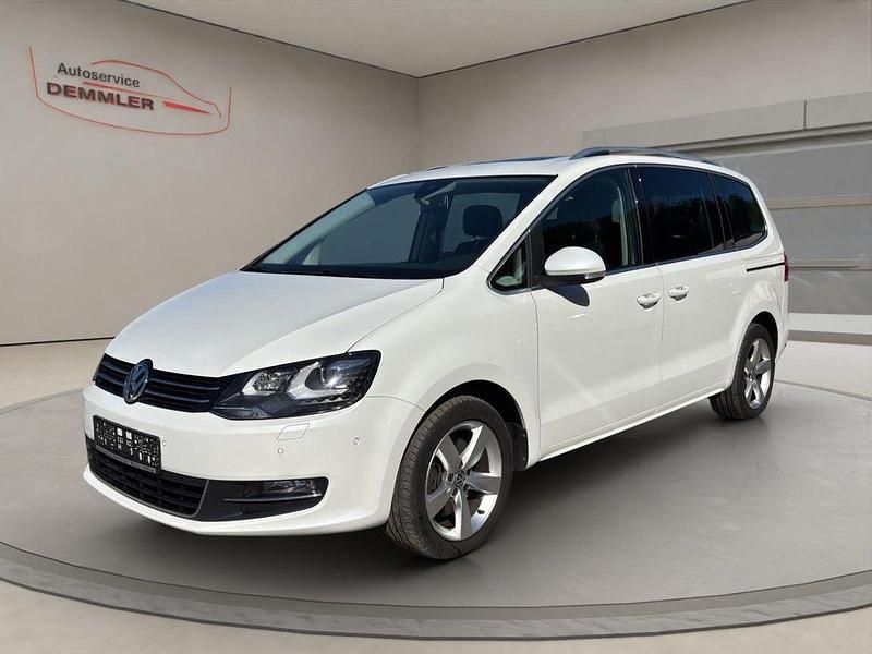 Weiß Gebraucht 2013 VW Sharan Highline Van / Kleinbus | 17.800 € (Fairer Preis) - Bild 1/4