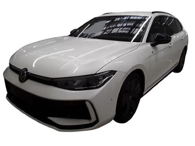 Weiß Gebraucht 2025 VW Passat R-line Kombi | 48.980 € (Fairer Preis) - Bild 1/4