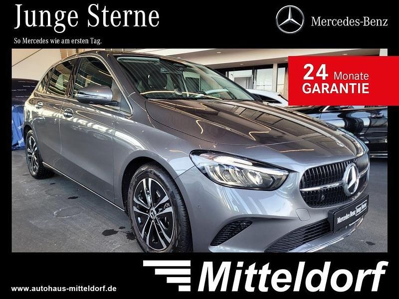 Grau Gebraucht 2024 Mercedes B200 Advanced Van / Kleinbus | 33.480 € (Etwas zu teuer) - Bild 1/4