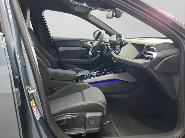 Gebraucht Audi A5 Ambiente 204 PS (150 kW) 2025 Horizontblau metallic Kombi