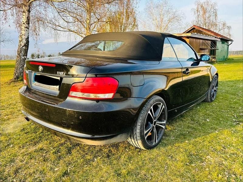 Gebraucht BMW 118 Cabriolet 143 PS (105 kW) 2009 Schwarz Cabrio