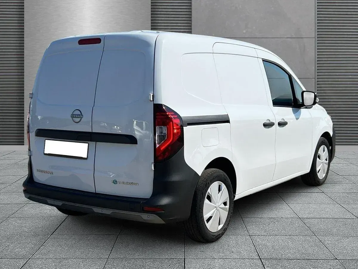 Gebraucht Nissan Townstar 89 kW (122 PS) 2023 Mineralweiß Van / Kleinbus