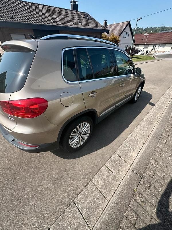 Gebraucht VW Tiguan 160 PS (117 kW) 2014 Gold SUV