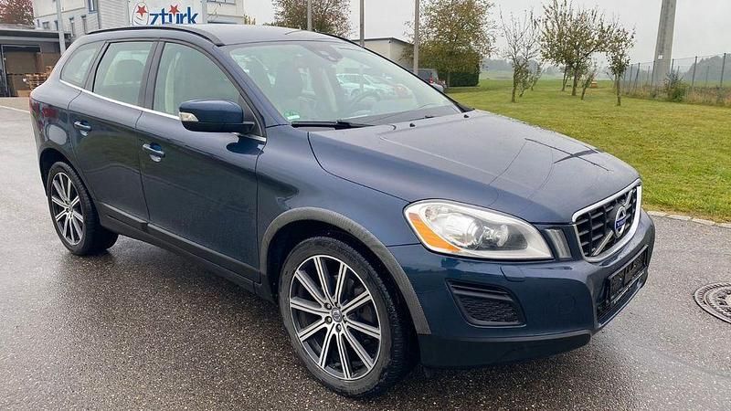 Blau Gebraucht 2013 Volvo XC60 Pro SUV | 9.700 € (Guter Preis) - Bild 1/4