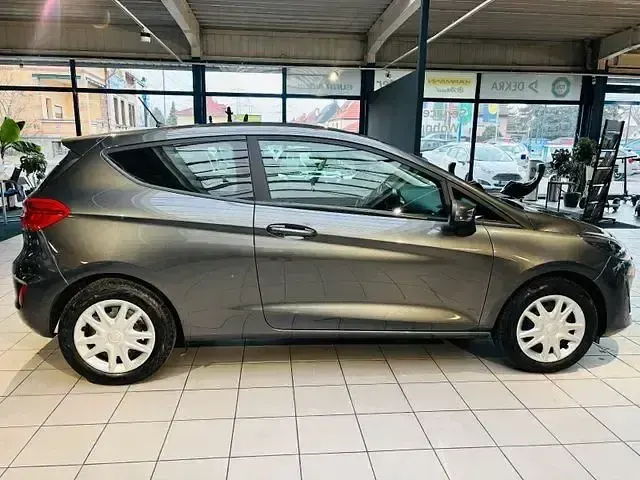 Gebraucht Ford Fiesta Trend 75 PS (55 kW) 2022 Grau Limousine