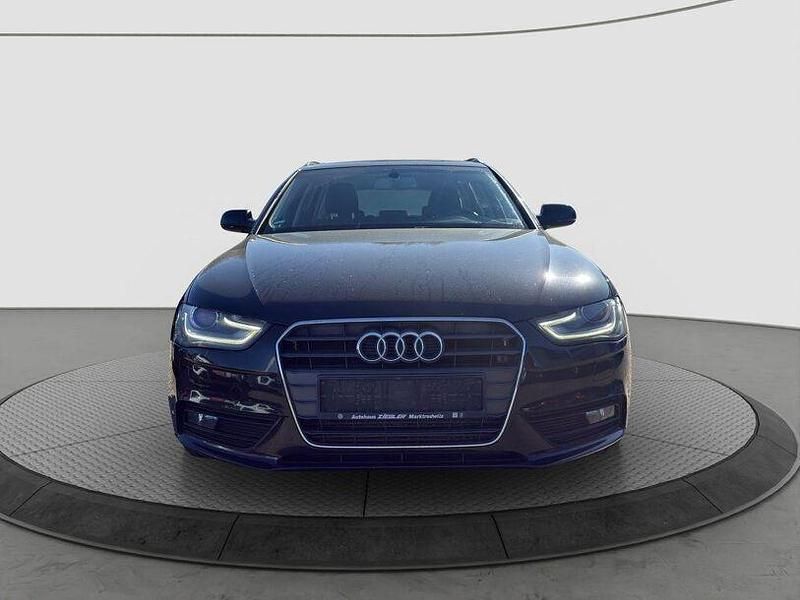 Gebraucht Audi A4 Attraction 143 PS (105 kW) 2012 Phantomschwarz perleffekt (metallic) Kombi