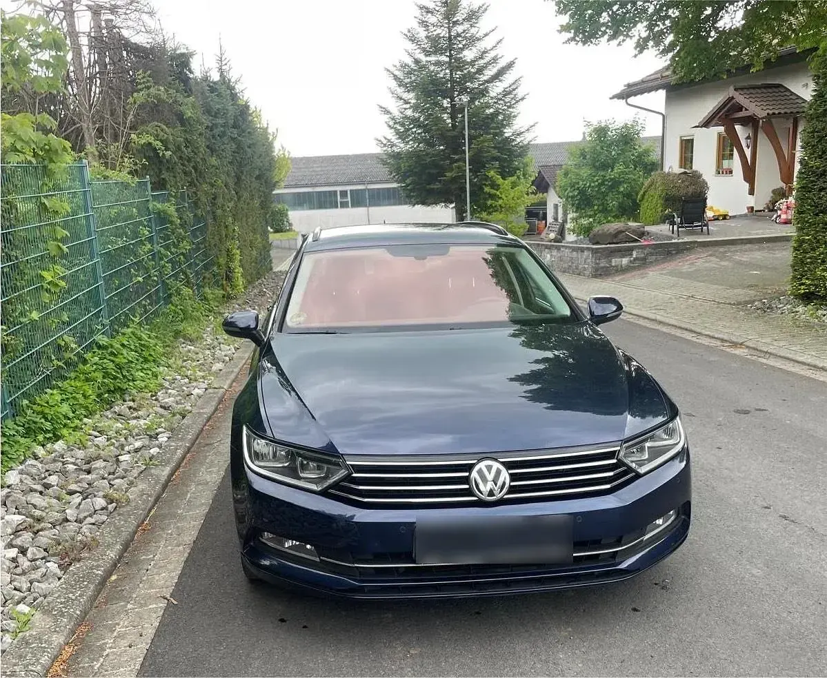 Gebraucht VW Passat Comfortline 150 PS (110 kW) 2015 Blau Limousine