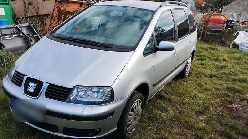 Silber Gebraucht 2006 Seat Alhambra Van / Kleinbus | 1.999 € - Bild 1/4