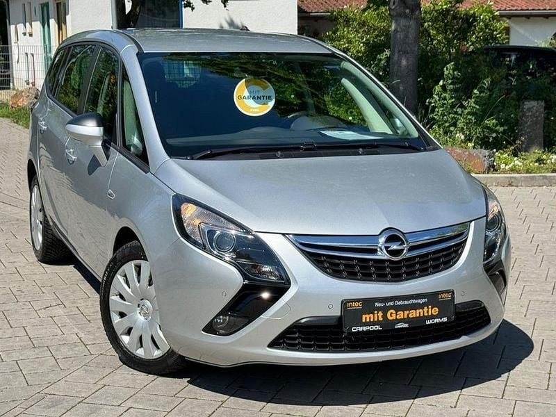 Silber Gebraucht 2014 Opel Zafira Tourer Edition Van / Kleinbus | 6.490 € (Superpreis) - Bild 1/4