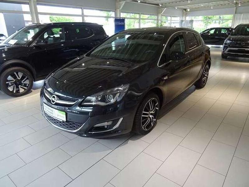 Graphitschwarz Gebraucht 2015 Opel Astra Exklusiv Kleinwagen | 9.790 € (Fairer Preis) - Bild 1/4