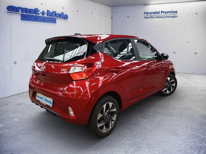 Gebraucht Hyundai i10 Trend 63 PS (46 kW) 2025 Rot Kleinwagen