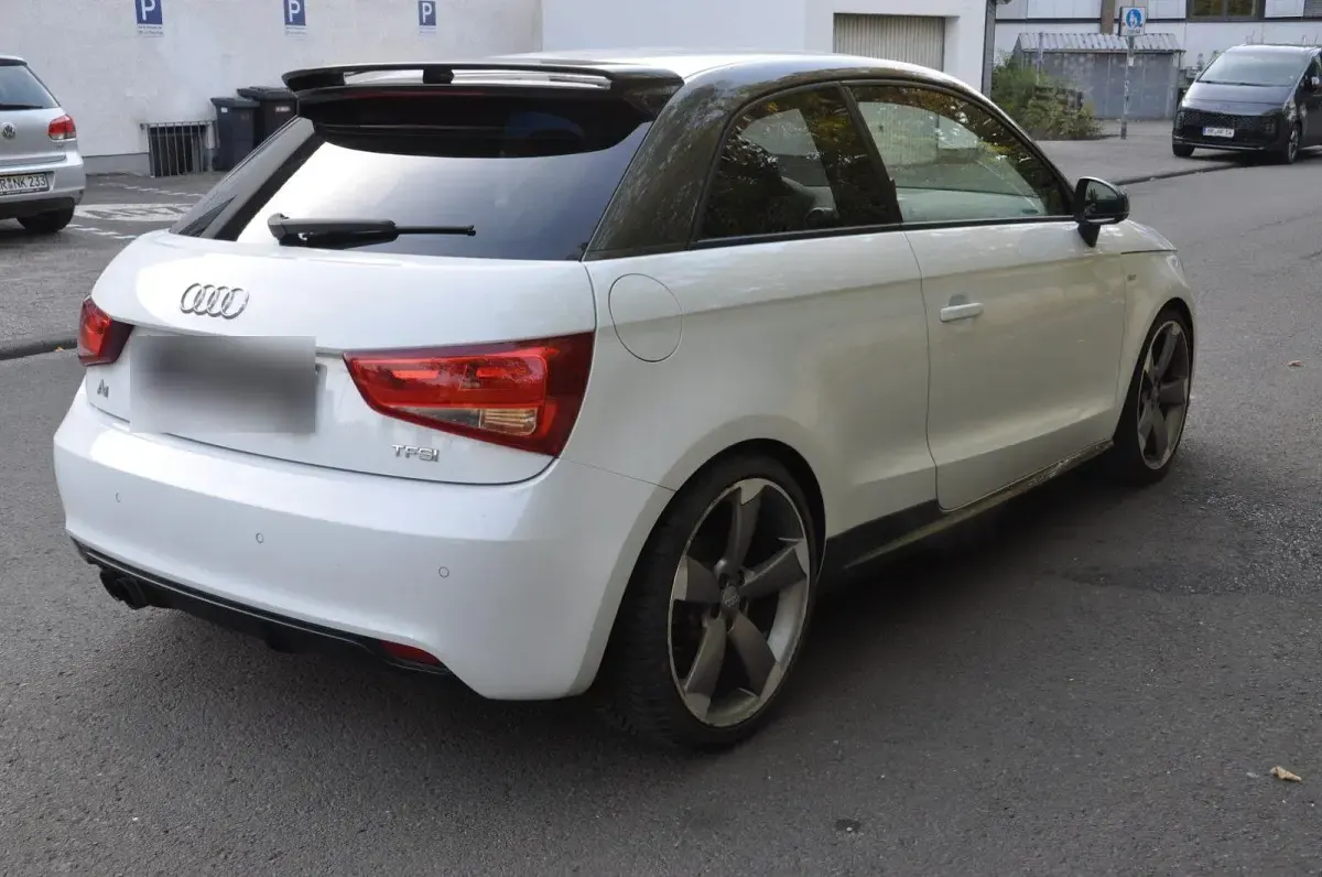 Gebraucht Audi A1 S-Line 185 PS (136 kW) 2012 Weiß Kleinwagen