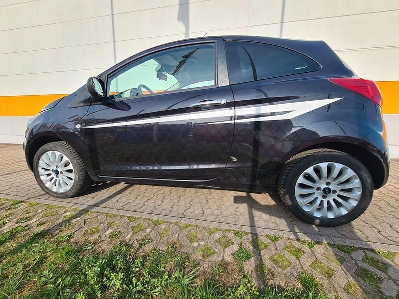 Gebraucht Ford Ka Trend 69 PS (50 kW) 2011 Schwarz Kleinwagen