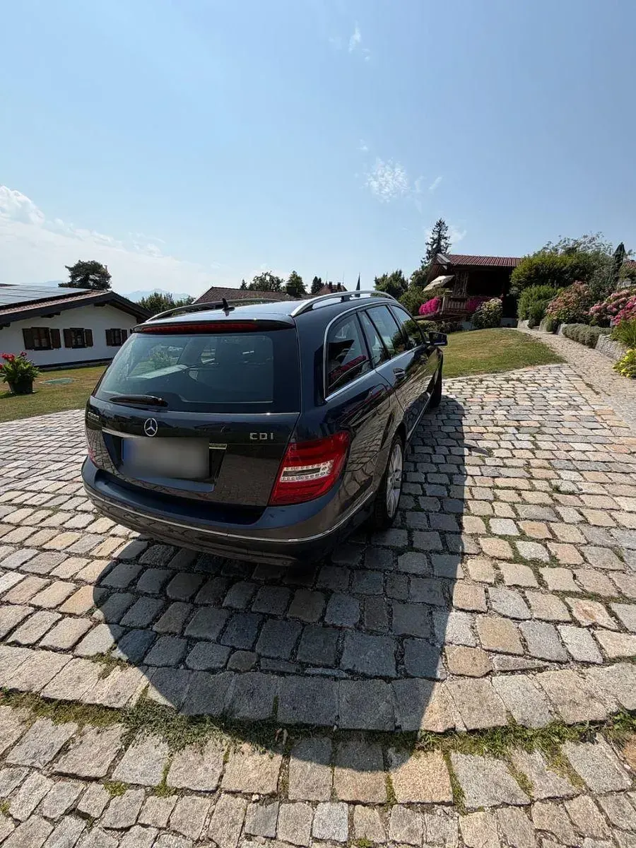 Gebraucht Mercedes C200 Avantgarde 136 PS (100 kW) 2013 Grau Kombi
