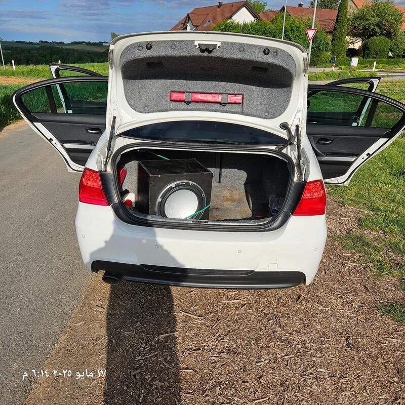 Weiß Gebraucht 2011 BMW 320 M Sport Limousine | 5.500 € (Superpreis) - Bild 1/4