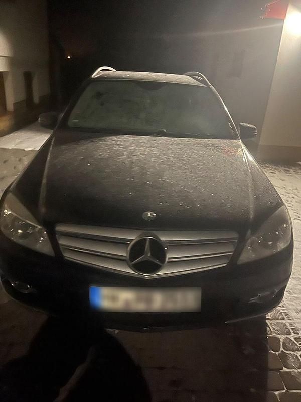 Gebraucht Mercedes C250 204 PS (150 kW) 2010 Blau Kombi