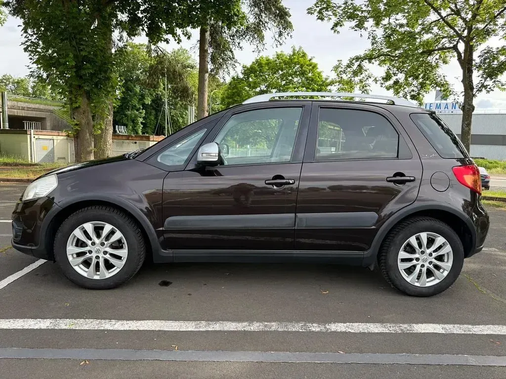 Gebraucht Suzuki SX4 Style 120 PS (88 kW) 2013 Braun SUV