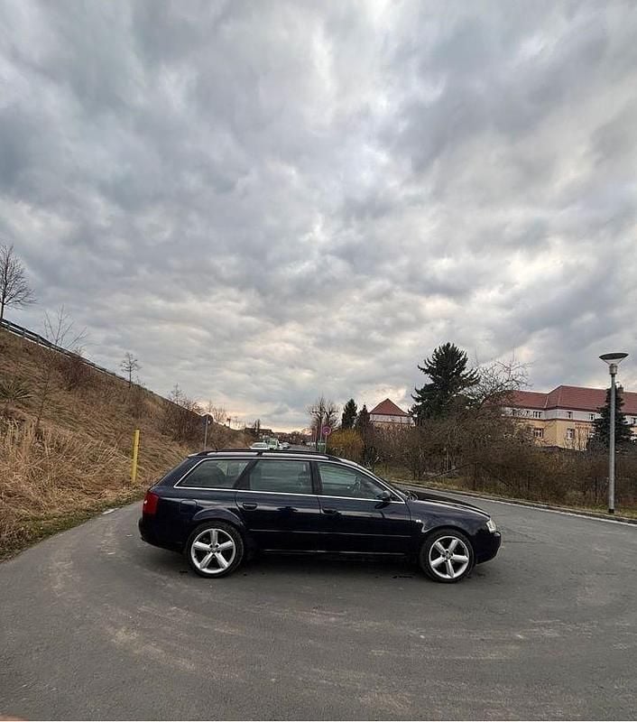 Gebraucht Audi A6 180 PS (132 kW) 2001 Blau Kombi