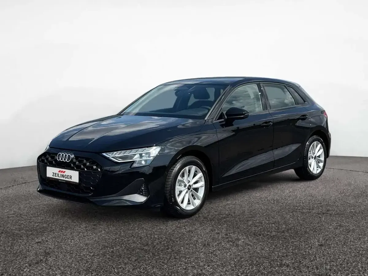 Neu Audi A3 150 PS (110 kW) 2026 Brillantschwarz Limousine