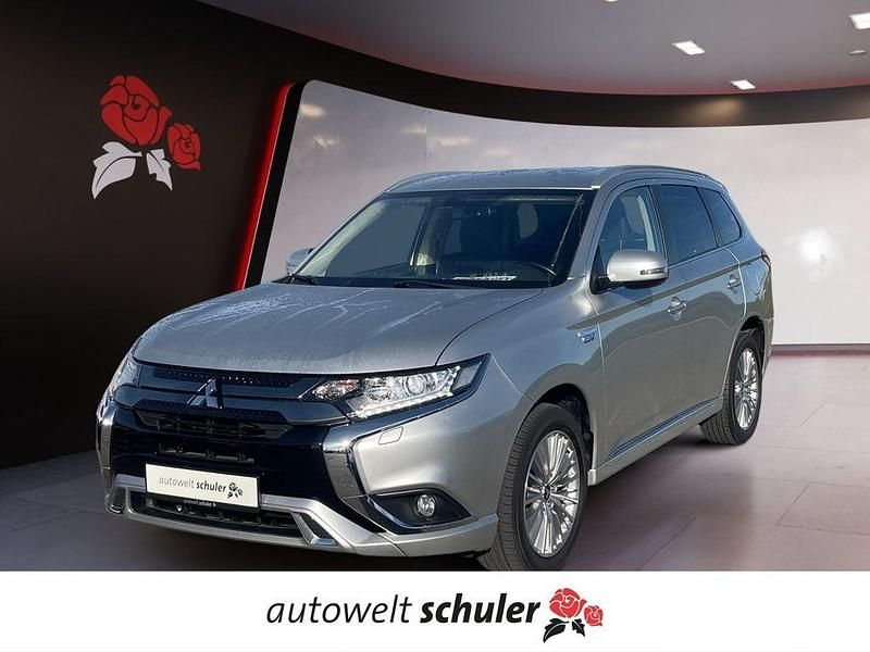 Sterling silver Gebraucht 2021 Mitsubishi Outlander P-HEV Spirit SUV | 24.749 € (Fairer Preis) - Bild 1/4