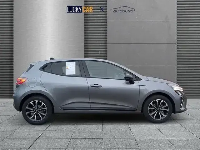 Neu Renault Clio V Techno 90 PS (66 kW) 2025 Dolomitgrau Kleinwagen