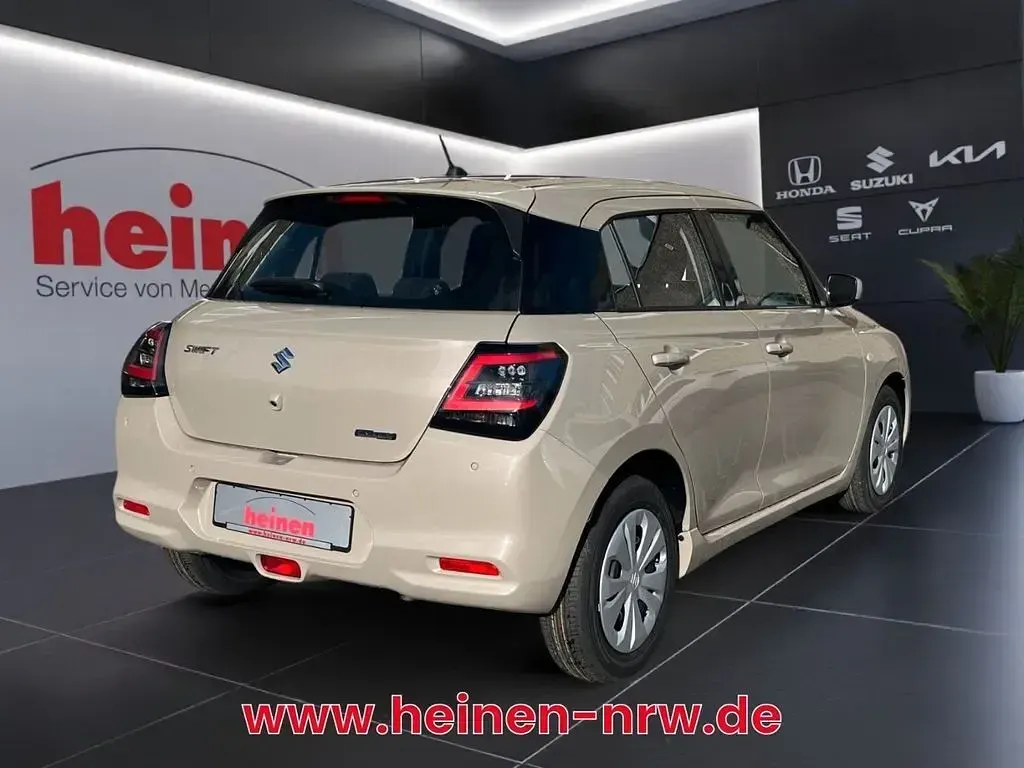 Gebraucht Suzuki Swift Club 83 PS (61 kW) 2025 Beige Limousine