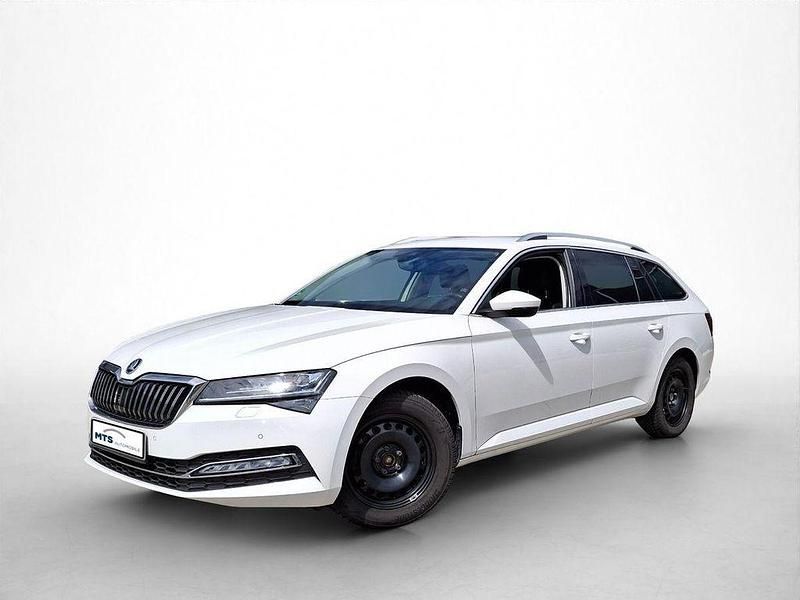 Weiß Gebraucht 2021 Skoda Superb Style Kombi | 25.645 € (Guter Preis) - Bild 1/4