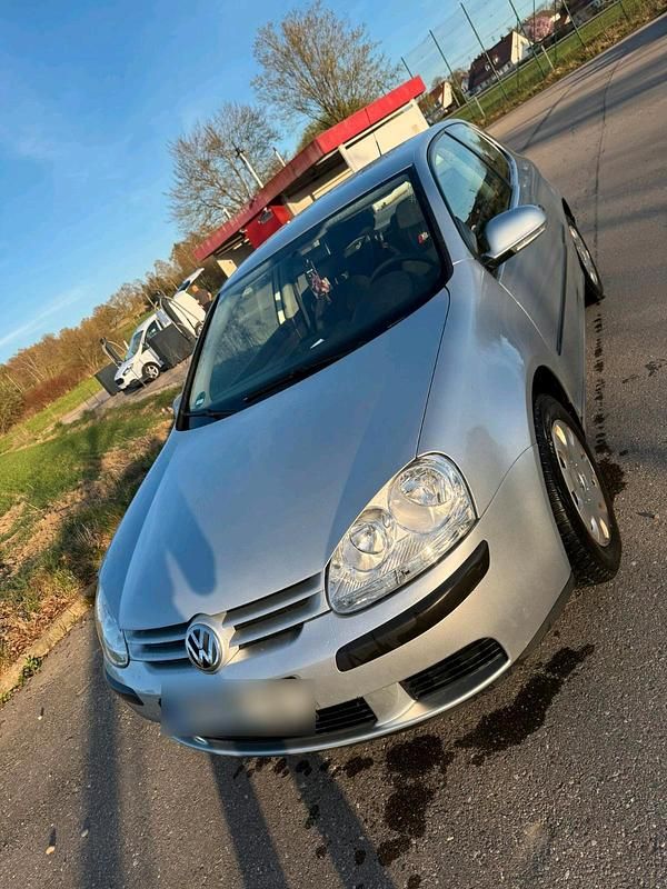 Gebraucht VW Golf V 75 PS (55 kW) 2005 Silber Kleinwagen