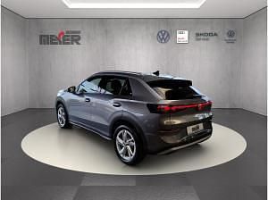 Neu VW T-Roc Style 150 PS (110 kW) 2026 Grau (wolf grey metallic) SUV