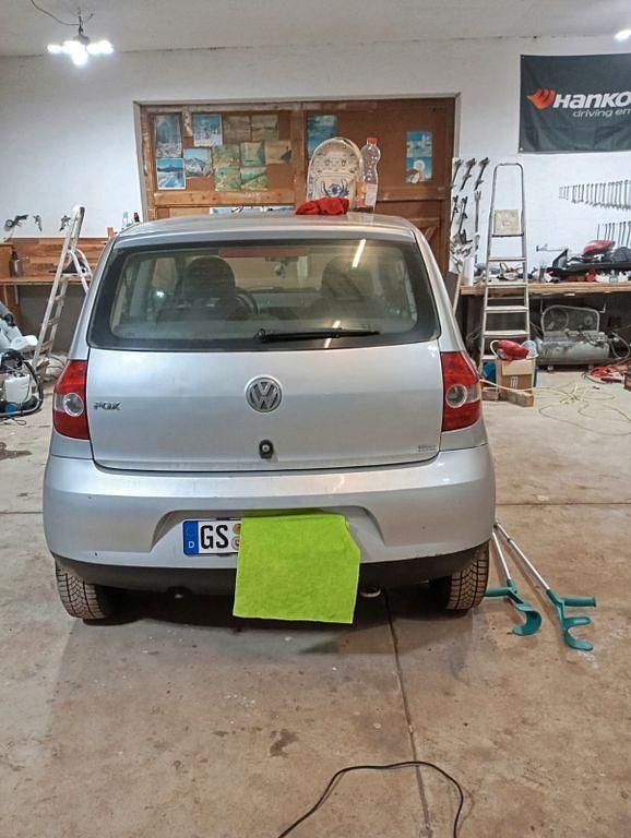 Usata VW Fox 54 CV (39 kW) 2005 Grigio Utilitaria
