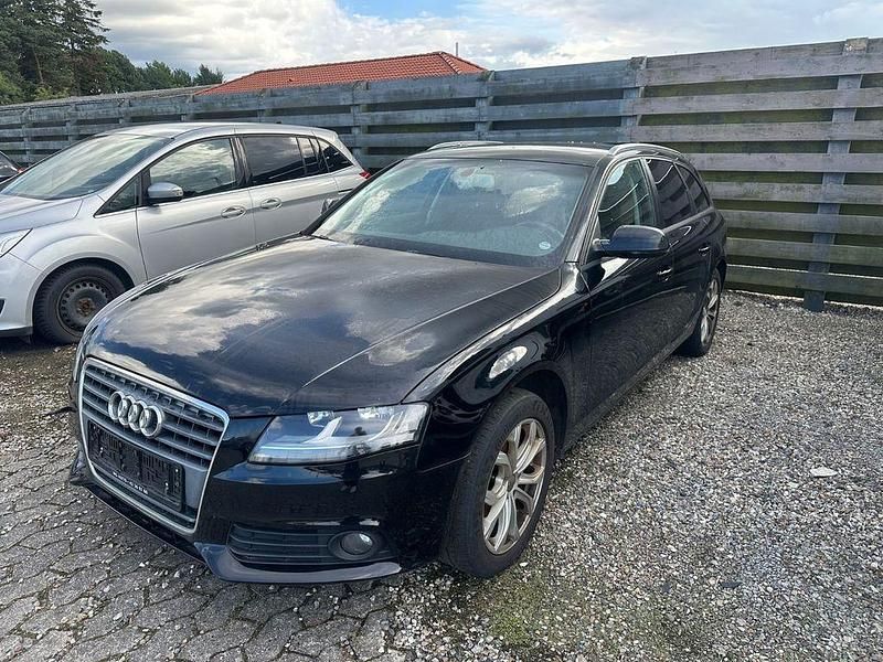 Schwarz Gebraucht 2010 Audi A4 Attraction Kombi | 2.500 € (Superpreis) - Bild 1/4