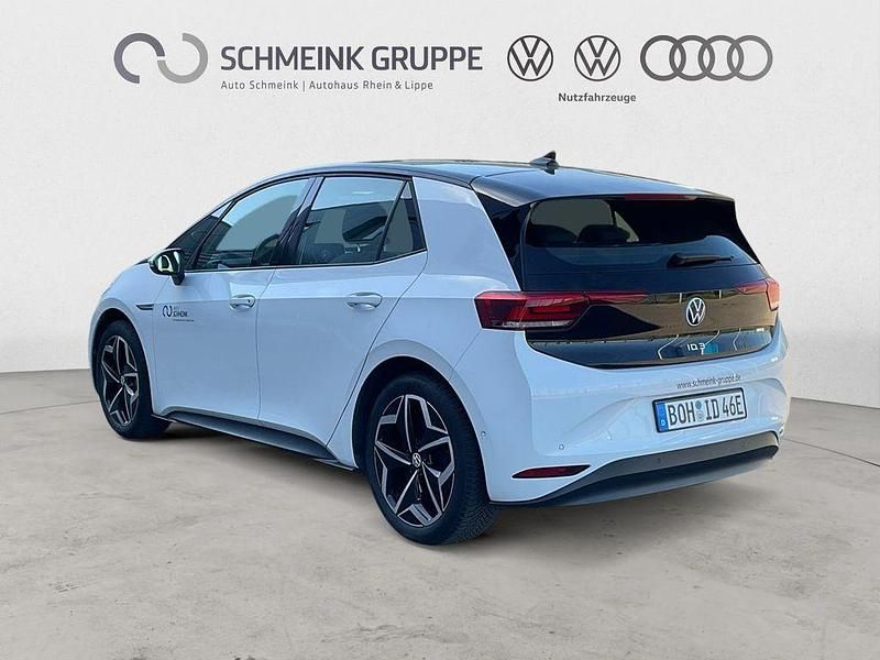 Gebraucht VW ID.3 Pro Performance 150 kW (204 PS) 2023 Gletscherweiß metallic Kleinwagen