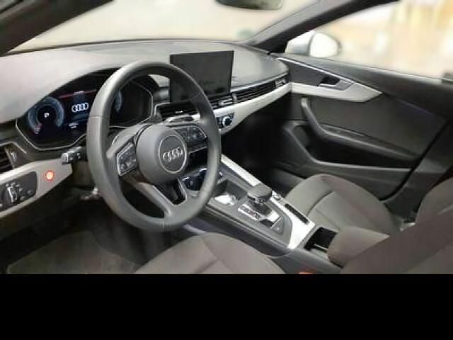 Gebraucht Audi A4 Advanced 204 PS (150 kW) 2024 Silber Limousine